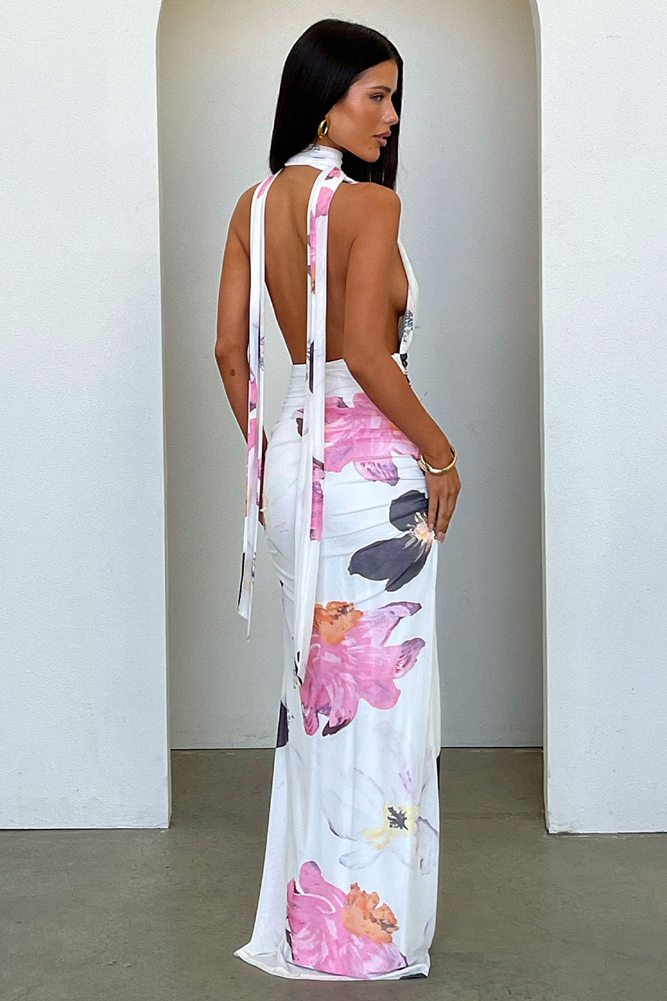 Aven Halter Neck Maxi Dress - Kwiatowa Biała