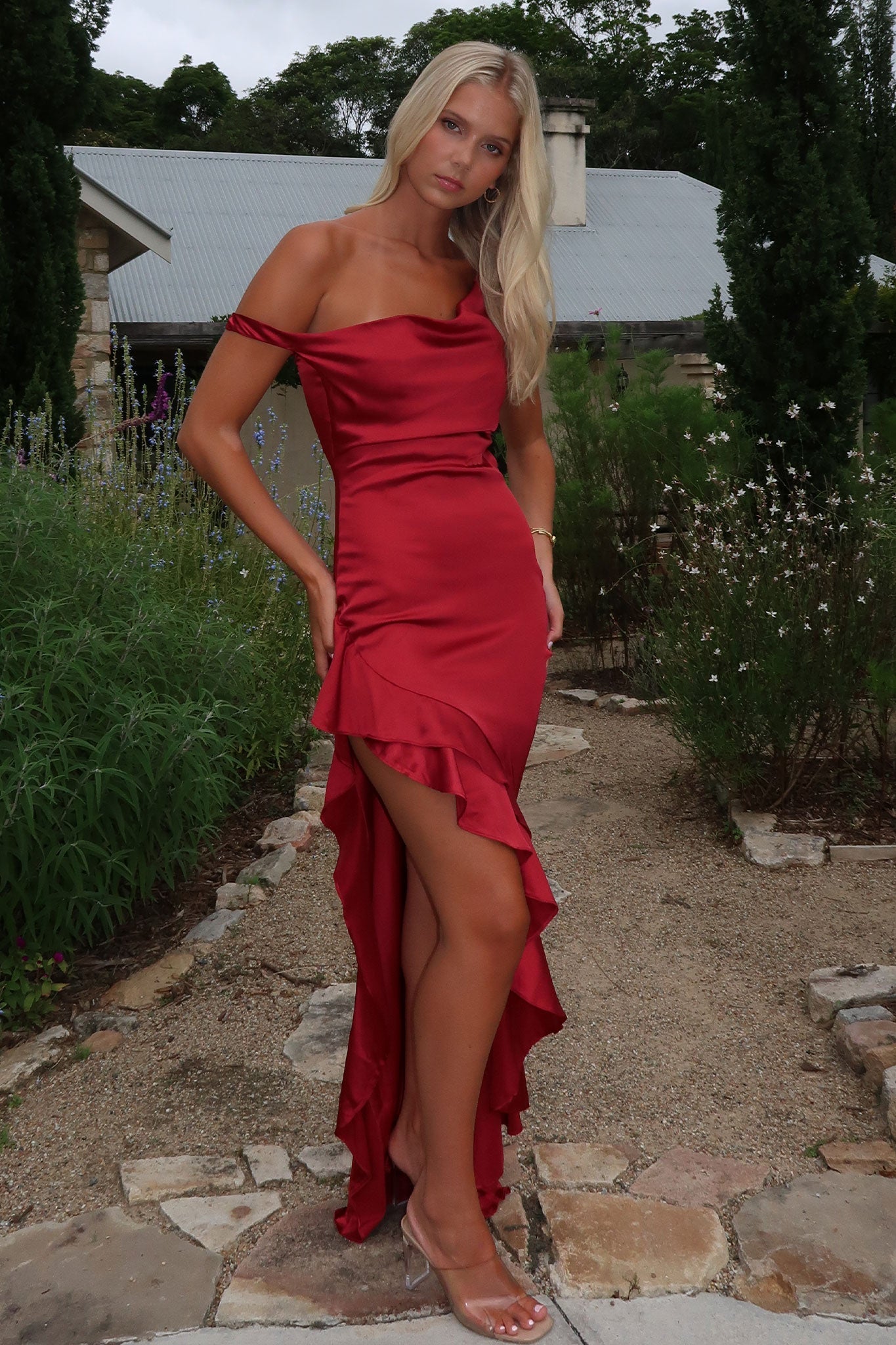 Daenerys Off Shoulder Satin Maxi Dress - Bordowa