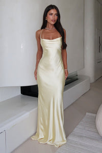 Starlette Cowl Neck Satin Maxi Dress - Żółta